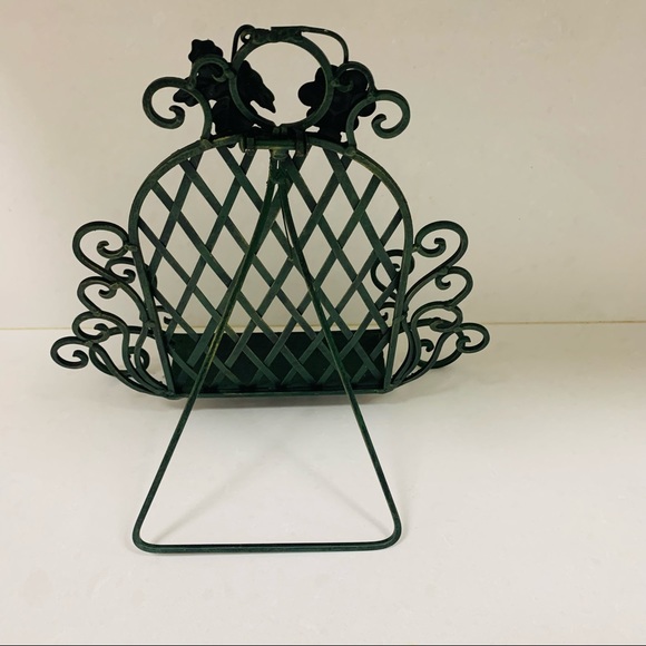 NWOT Cookbook/IPAD Stand Cast Iron Green - Picture 3 of 8